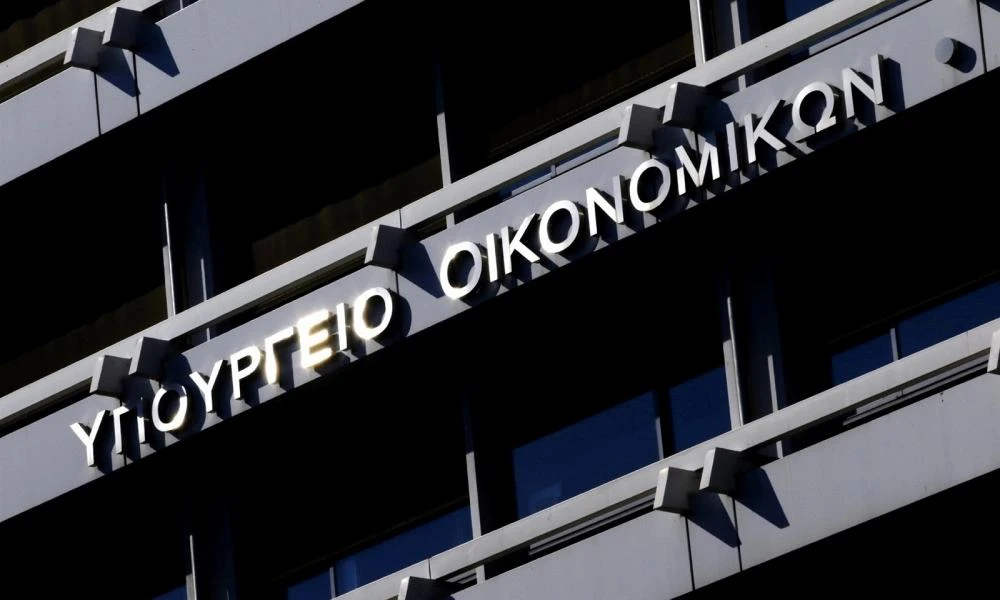 Στο στόχαστρο έχει βάλει το ΥΠΟΙΚ τους ελεύθερους επαγγελματίες που δηλώνουν συστηματικά χαμηλά εισοδήματα